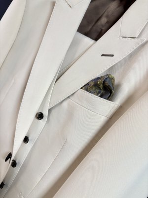 オーダースーツ