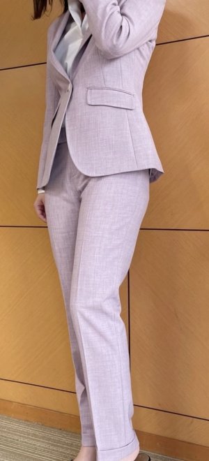 レディーススーツ