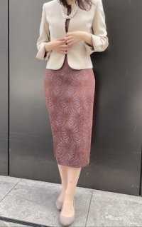 レディーススーツ